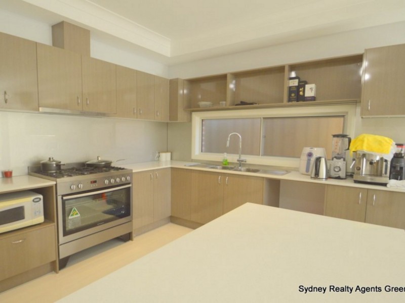 34 Mary Wade Place, Carnes Hill NSW 2171