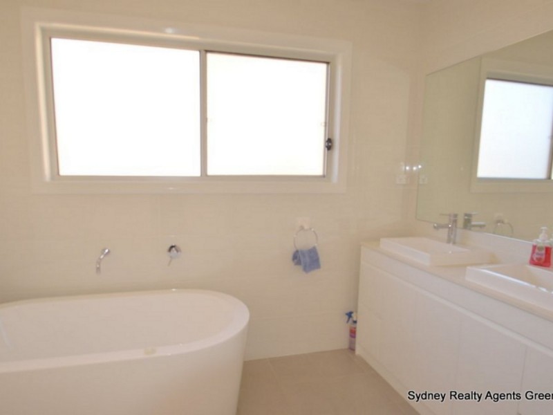 34 Mary Wade Place, Carnes Hill NSW 2171