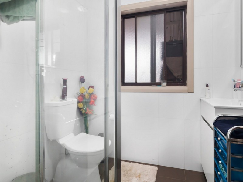 74 Goodacre Avenue, Fairfield West NSW 2165