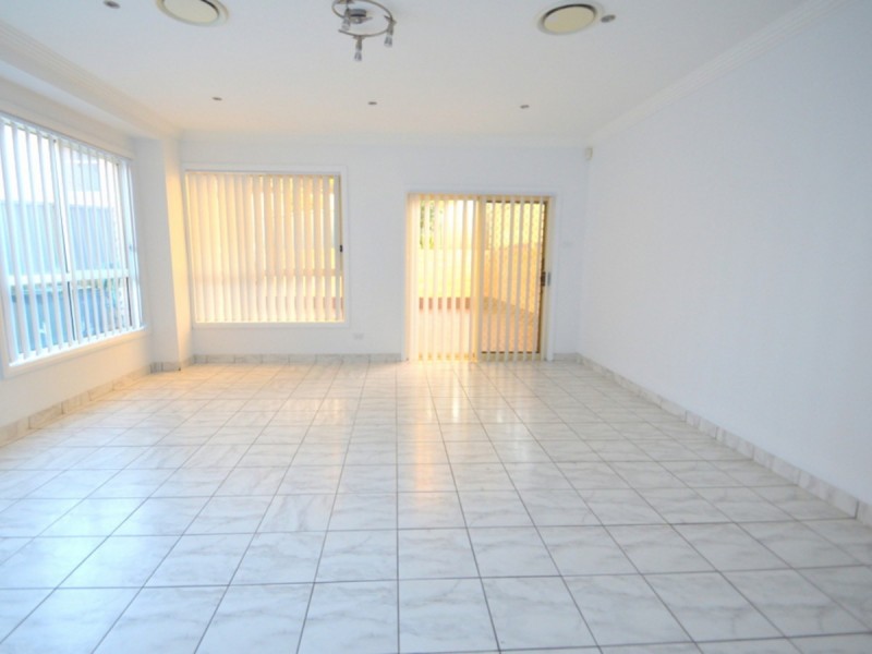 4 Gerarda Place, West Hoxton NSW 2171