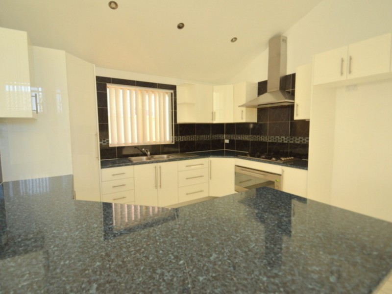 4 Gerarda Place, West Hoxton NSW 2171