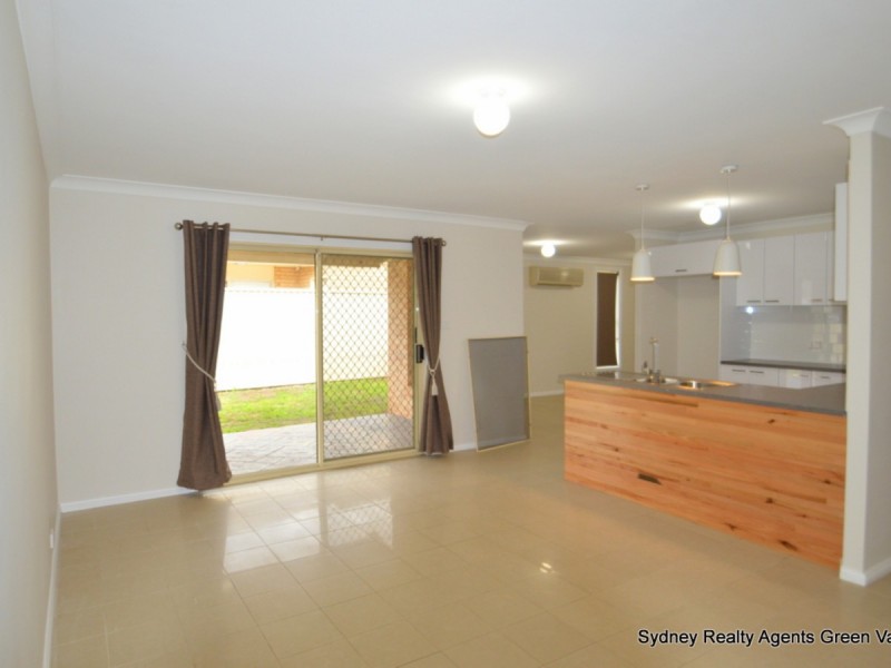 73 Dalmeny Drive, Prestons NSW 2170