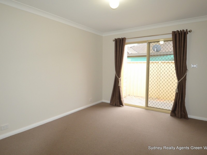 73 Dalmeny Drive, Prestons NSW 2170