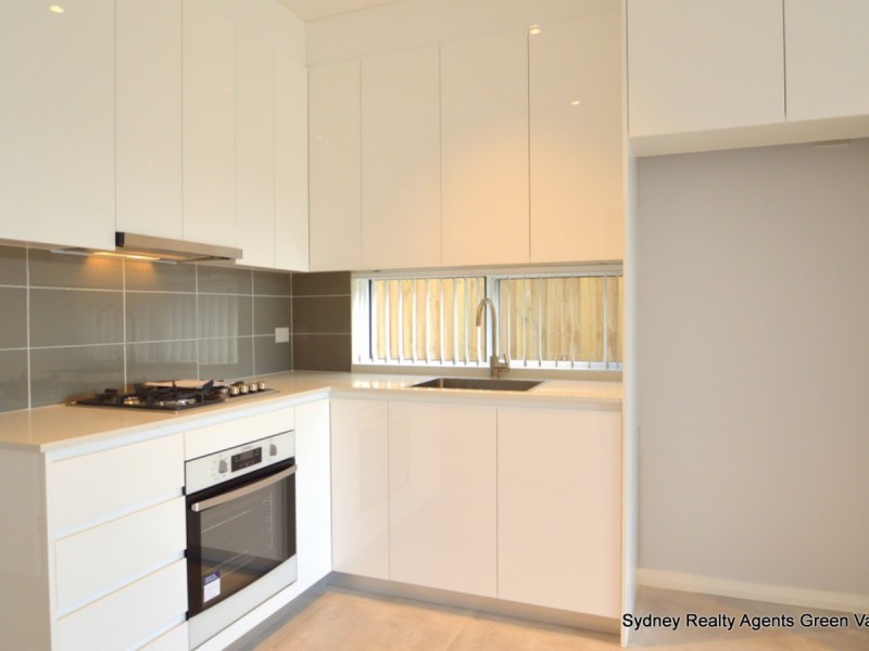 Carnes Hill NSW 2171