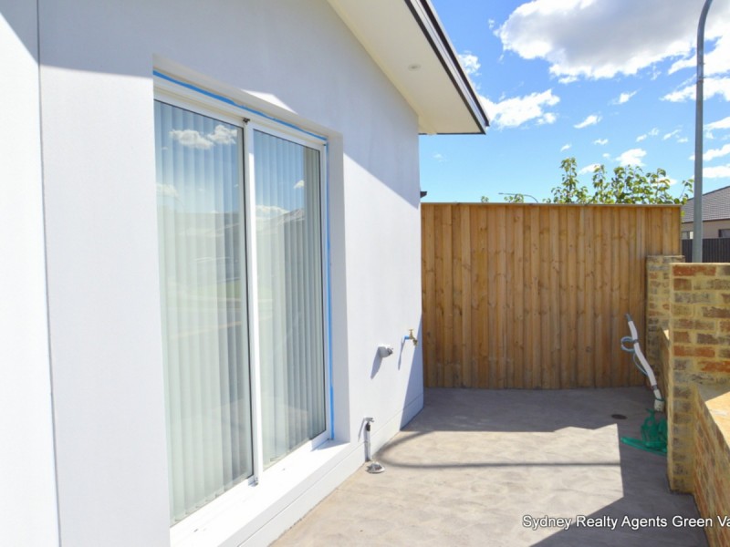 Carnes Hill NSW 2171