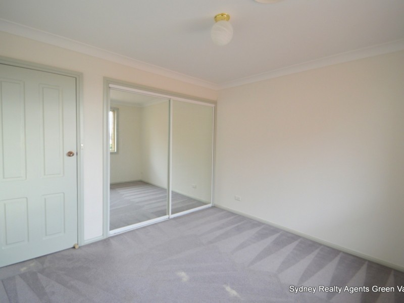 2/182 Wilson Road, Green Valley NSW 2168