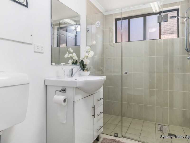 49/142 Moore Street, Liverpool NSW 2170