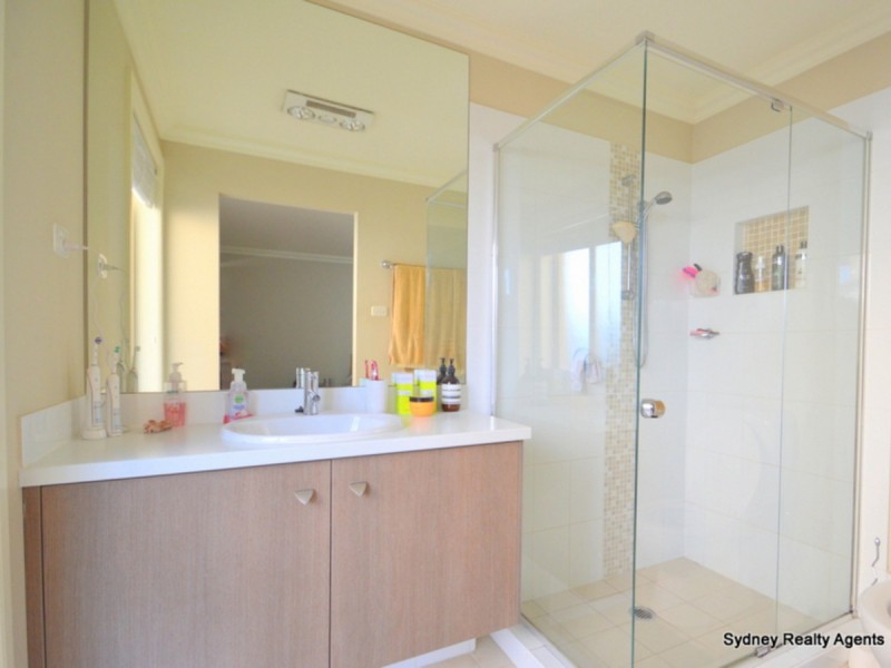 58 Montefiore Avenue, West Hoxton NSW 2171