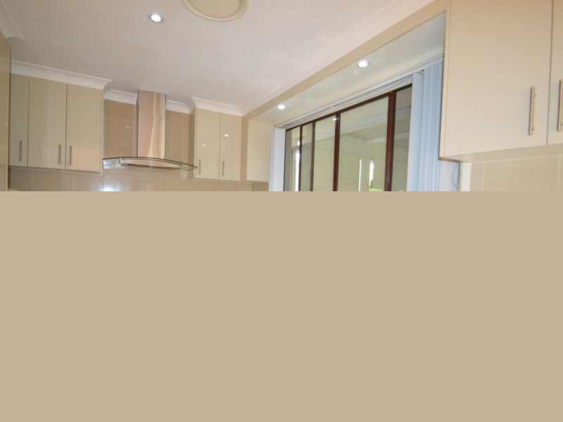 11 Fitzroy Close, Hinchinbrook NSW 2168