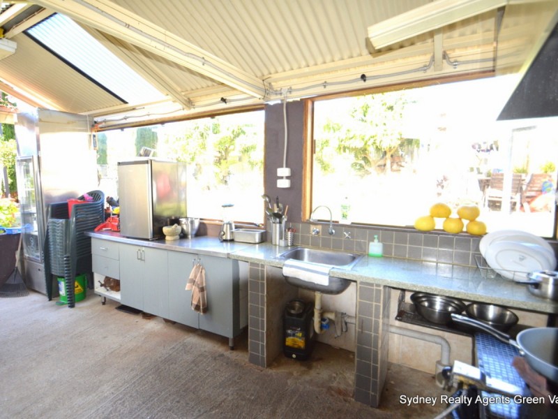 18 Auckland Street, Bonnyrigg Heights NSW 2177