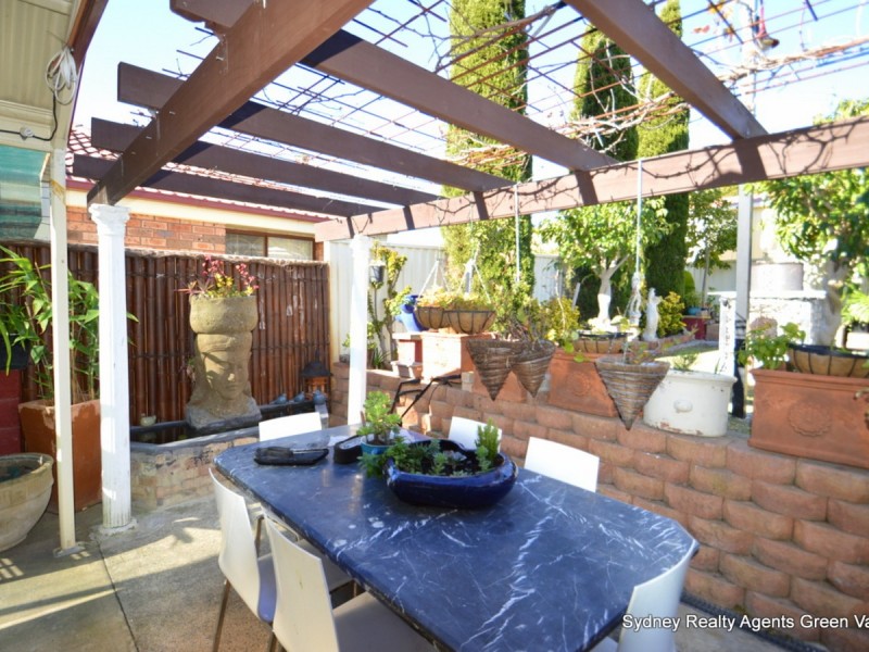 18 Auckland Street, Bonnyrigg Heights NSW 2177