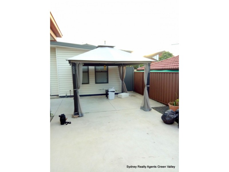 284A Whitford Road, Green Valley NSW 2168