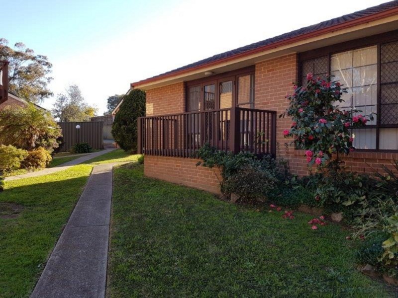 3/9 Clifford Crescent, Ingleburn NSW 2565