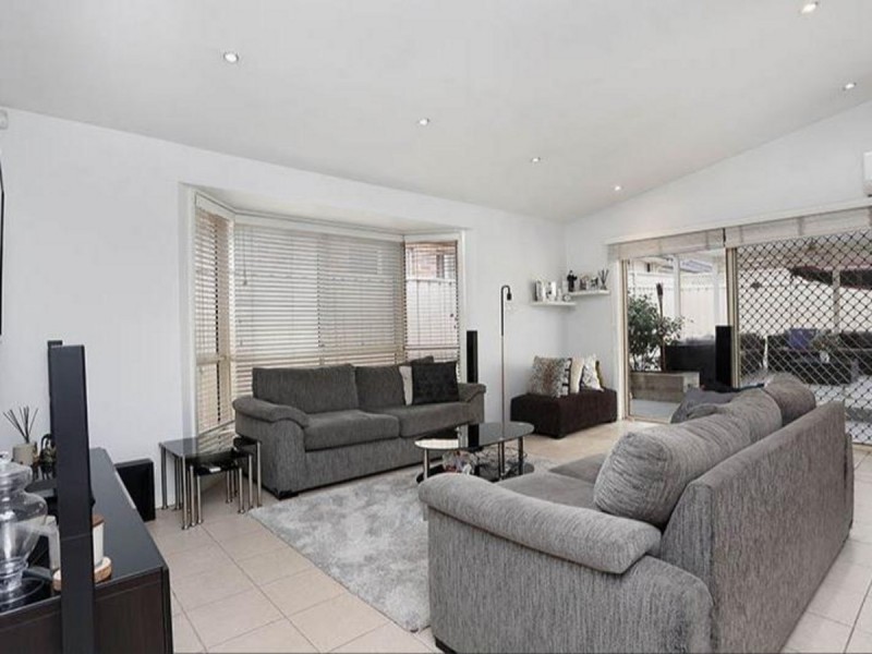 3A Goodooga Close, Hinchinbrook NSW 2168