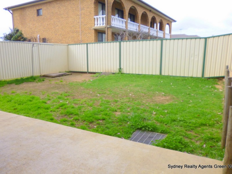 6/28 Warialda Way, Hinchinbrook NSW 2168