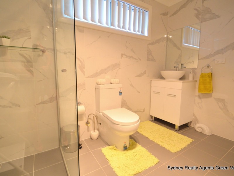 42 Rodeo Drive, Green Valley NSW 2168