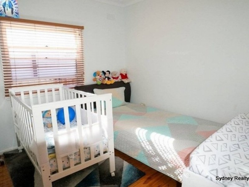 14 Rawson Road, Fairfield West NSW 2165