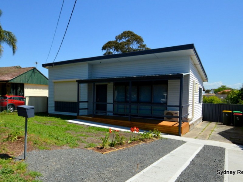 41 Rowe Avenue, Lurnea NSW 2170