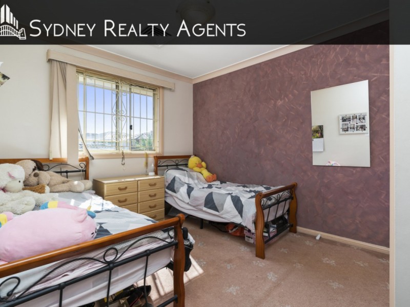 8 Rowany Close, Bonnyrigg NSW 2177