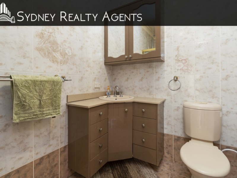 8 Rowany Close, Bonnyrigg NSW 2177