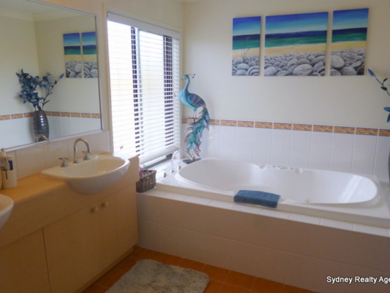 25 St George Crescent, Cecil Hills NSW 2171