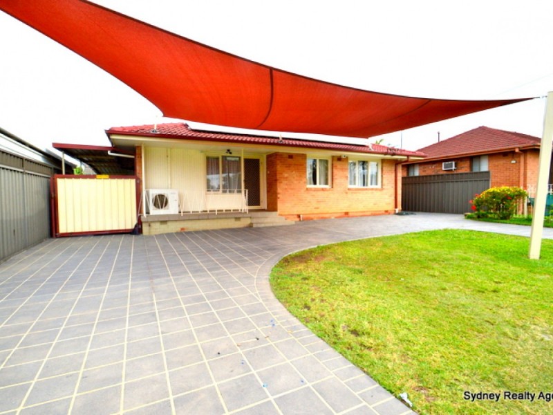 22 Waratah Avenue, Casula NSW 2170