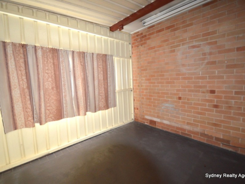 22 Waratah Avenue, Casula NSW 2170