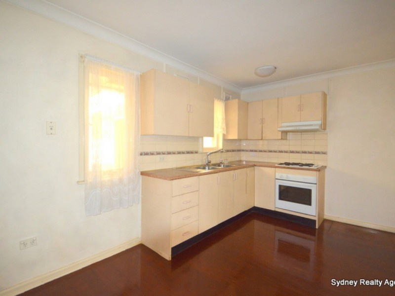 22 Waratah Avenue, Casula NSW 2170