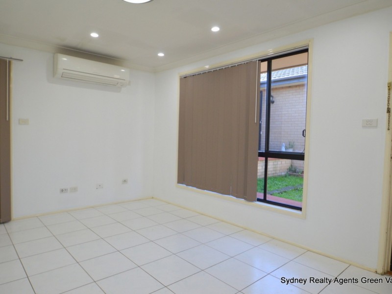 101B Oliveri Crescent, Green Valley NSW 2168