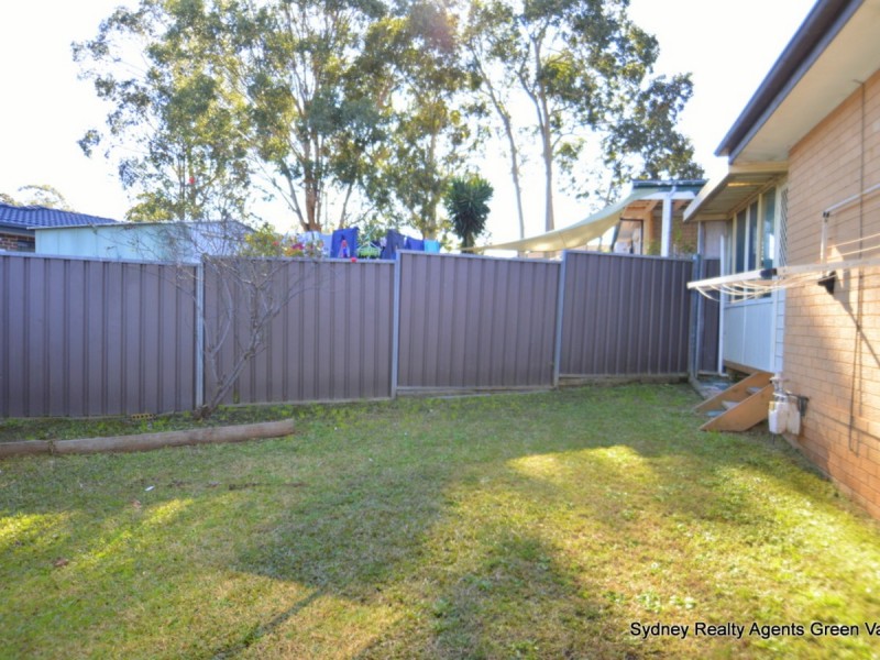 101B Oliveri Crescent, Green Valley NSW 2168