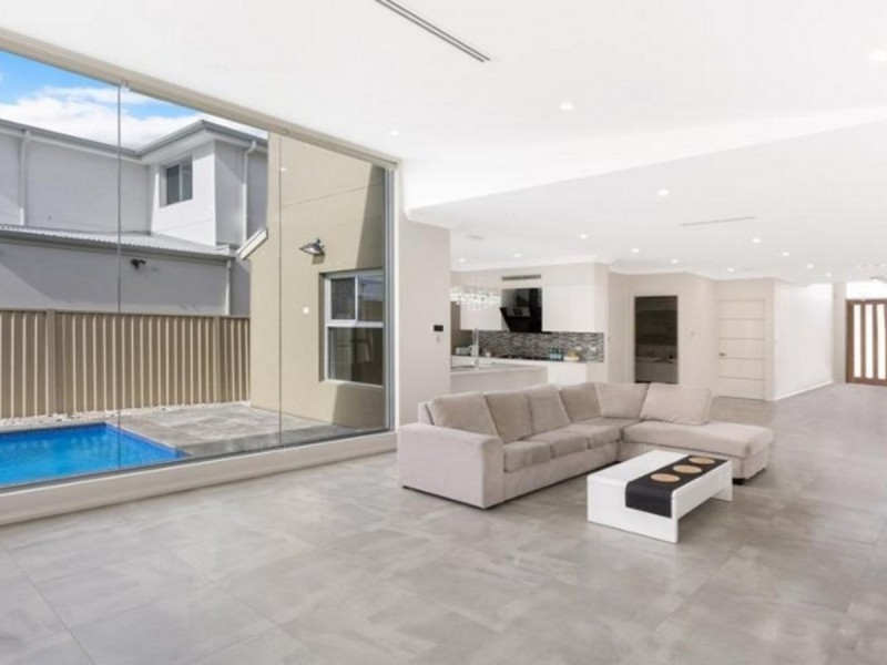 83 Swan Road, Edensor Park NSW 2176