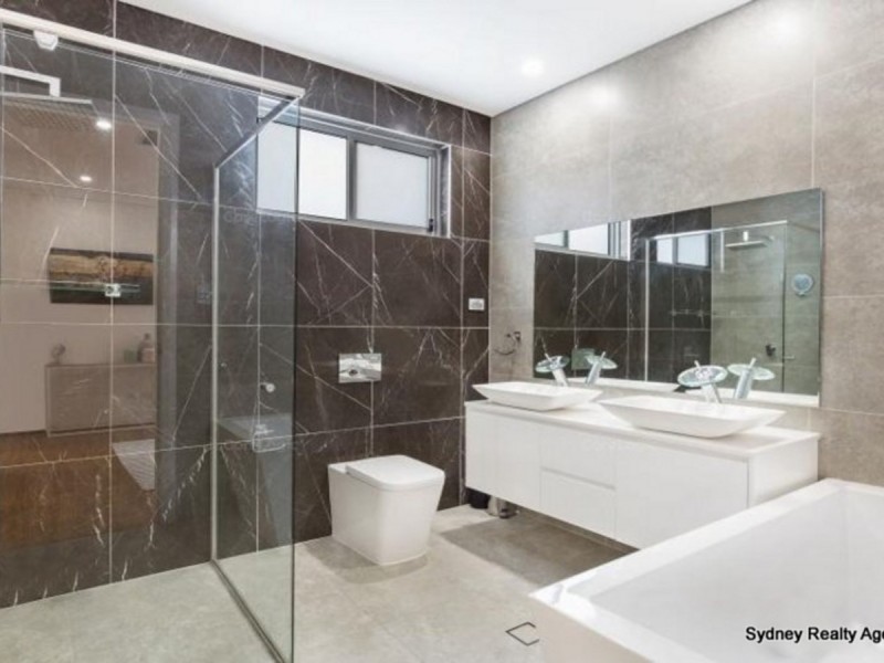 83 Swan Road, Edensor Park NSW 2176
