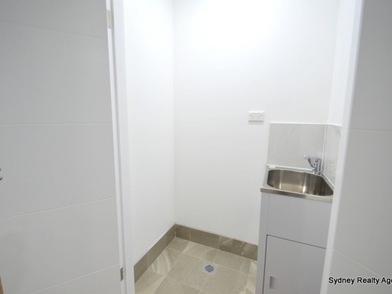 29A Edinburgh Circuit, Cecil Hills NSW 2171