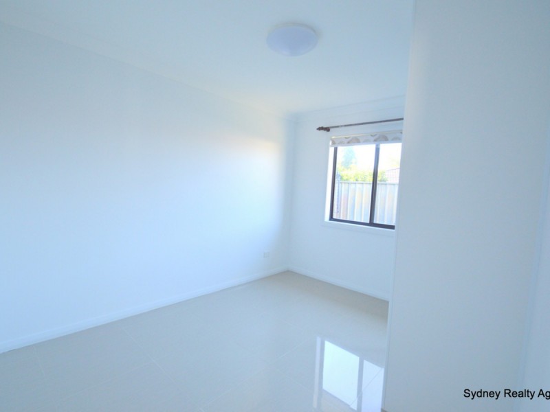 19A Hewison Avenue, Green Valley NSW 2168