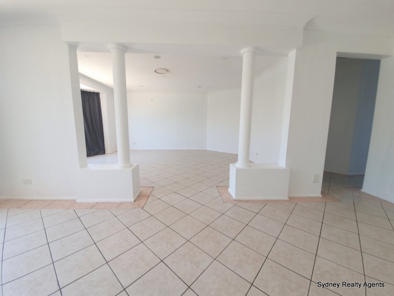 17 Delambre Place, Hinchinbrook NSW 2168