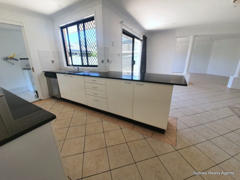 17 Delambre Place, Hinchinbrook NSW 2168