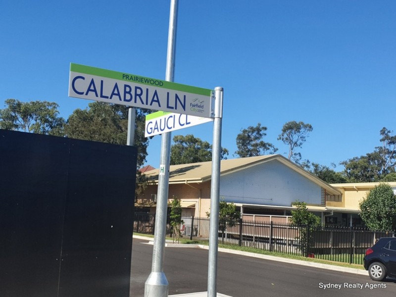 404a/2 Calabria Lane, Prairiewood NSW 2176