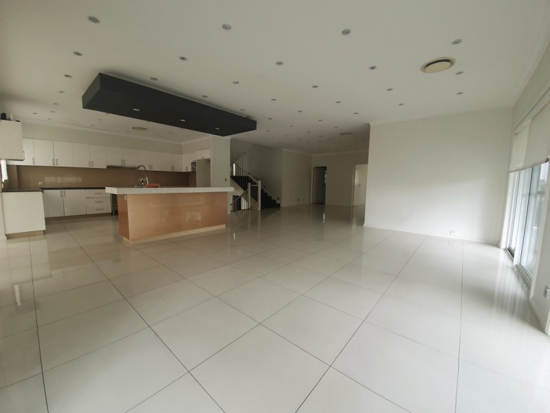 4 Bernoth Close, Edensor Park NSW 2176