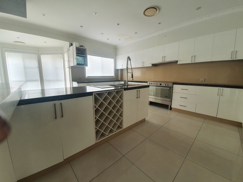 4 Bernoth Close, Edensor Park NSW 2176