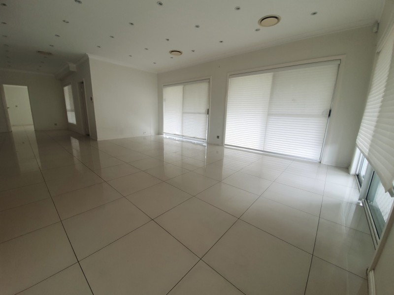 4 Bernoth Close, Edensor Park NSW 2176