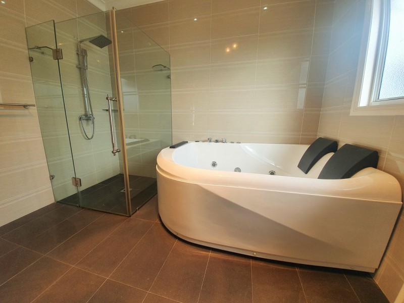 4 Bernoth Close, Edensor Park NSW 2176