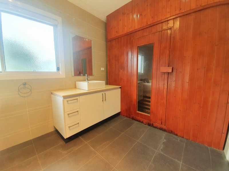 4 Bernoth Close, Edensor Park NSW 2176