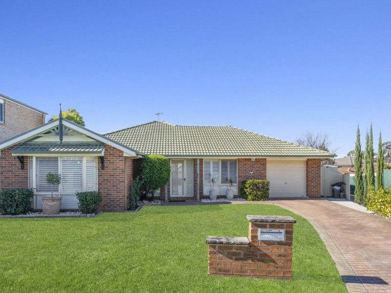 8 Riddell Street, West Hoxton NSW 2171