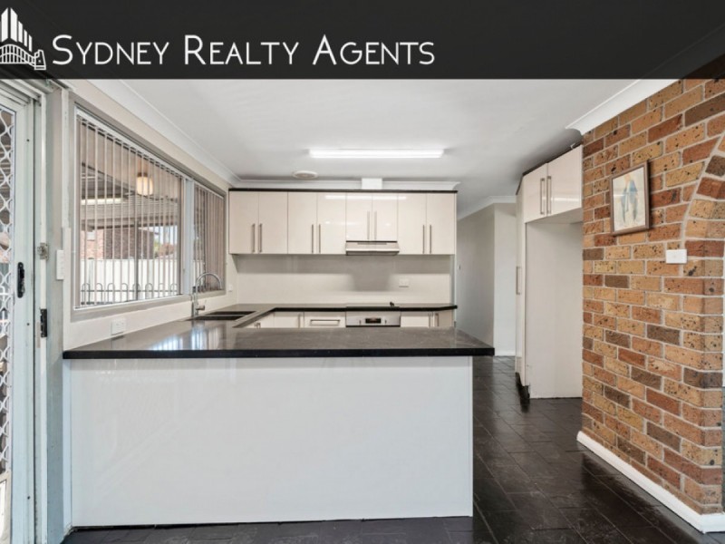 6 Amanda Place, Ingleburn NSW 2565