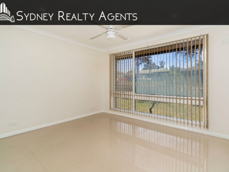 6 Amanda Place, Ingleburn NSW 2565