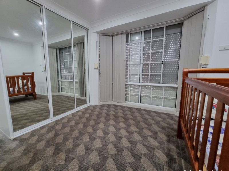 4 Palm Close, Green Valley NSW 2168