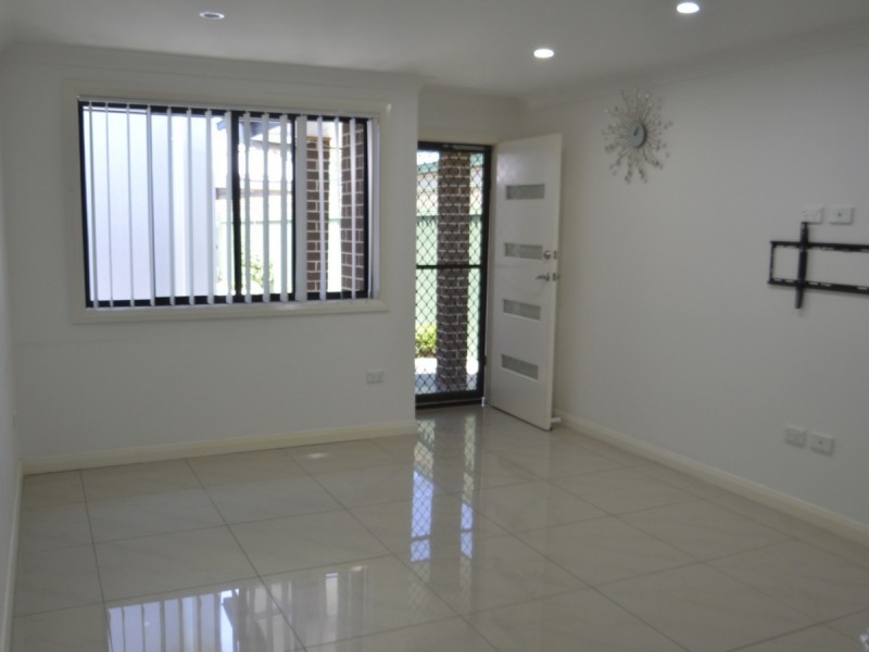 2A Emu Close, Bossley Park NSW 2176