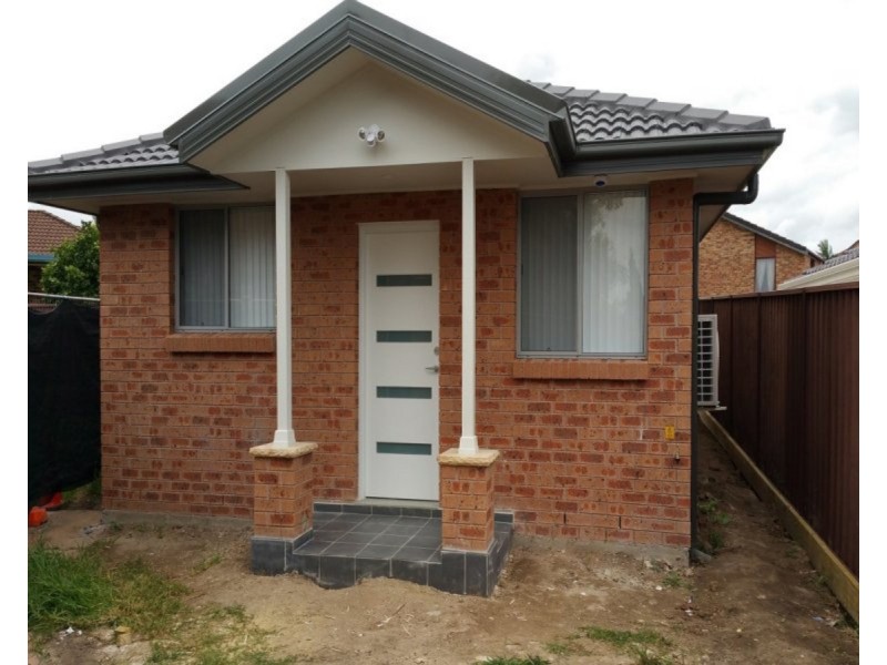 8A Daydream Avenue, Hinchinbrook NSW 2168