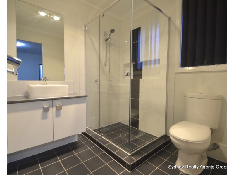 75 Commissioners Drive, Denham Court NSW 2565