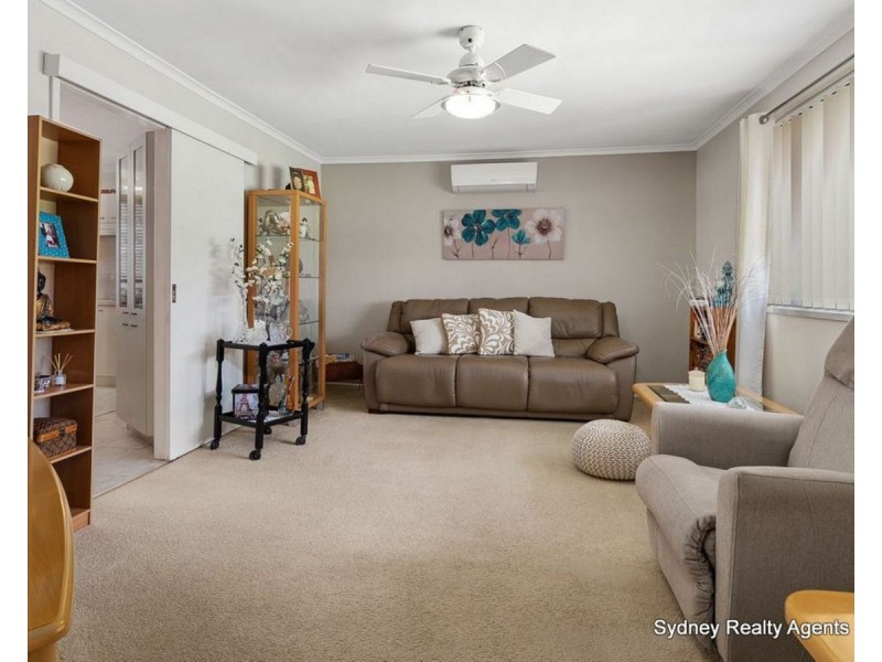 24 Brigalow Avenue, Casula NSW 2170